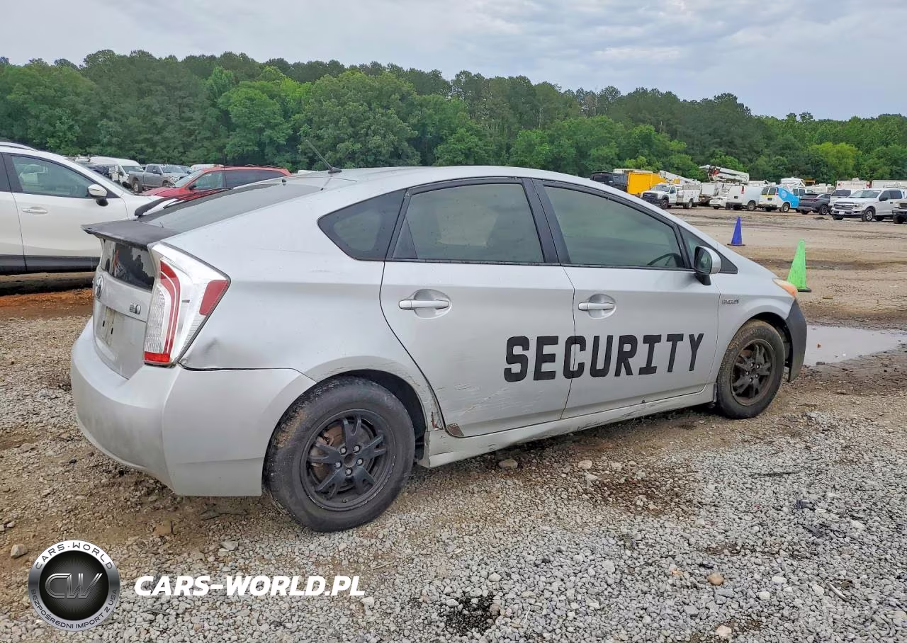 2013 Toyota Prius Two VIN:JTDKN3DU8D5558292 - 3