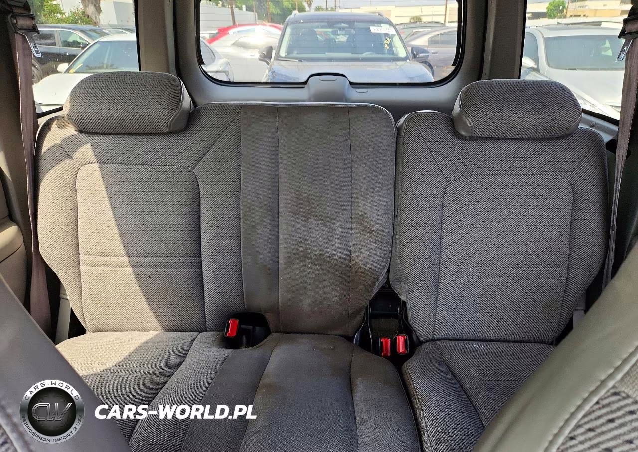2000 Ford Explorer Xls VIN:1FMZU62X9YZC31135 - 10