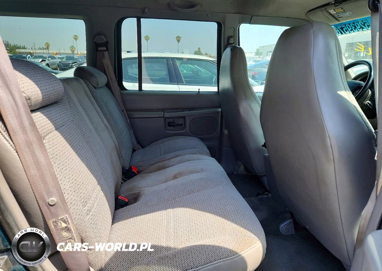 2000 Ford Explorer Xls VIN:1FMZU62X9YZC31135 - 11