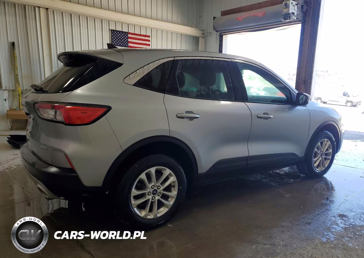 2021 Ford Escape Se VIN:1FMCU9G64MUA43136 - 3