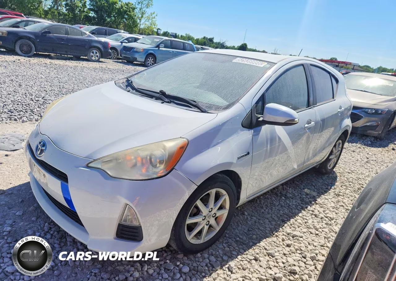 2012 Toyota Prius C Three – zdjęcie 1 z 12