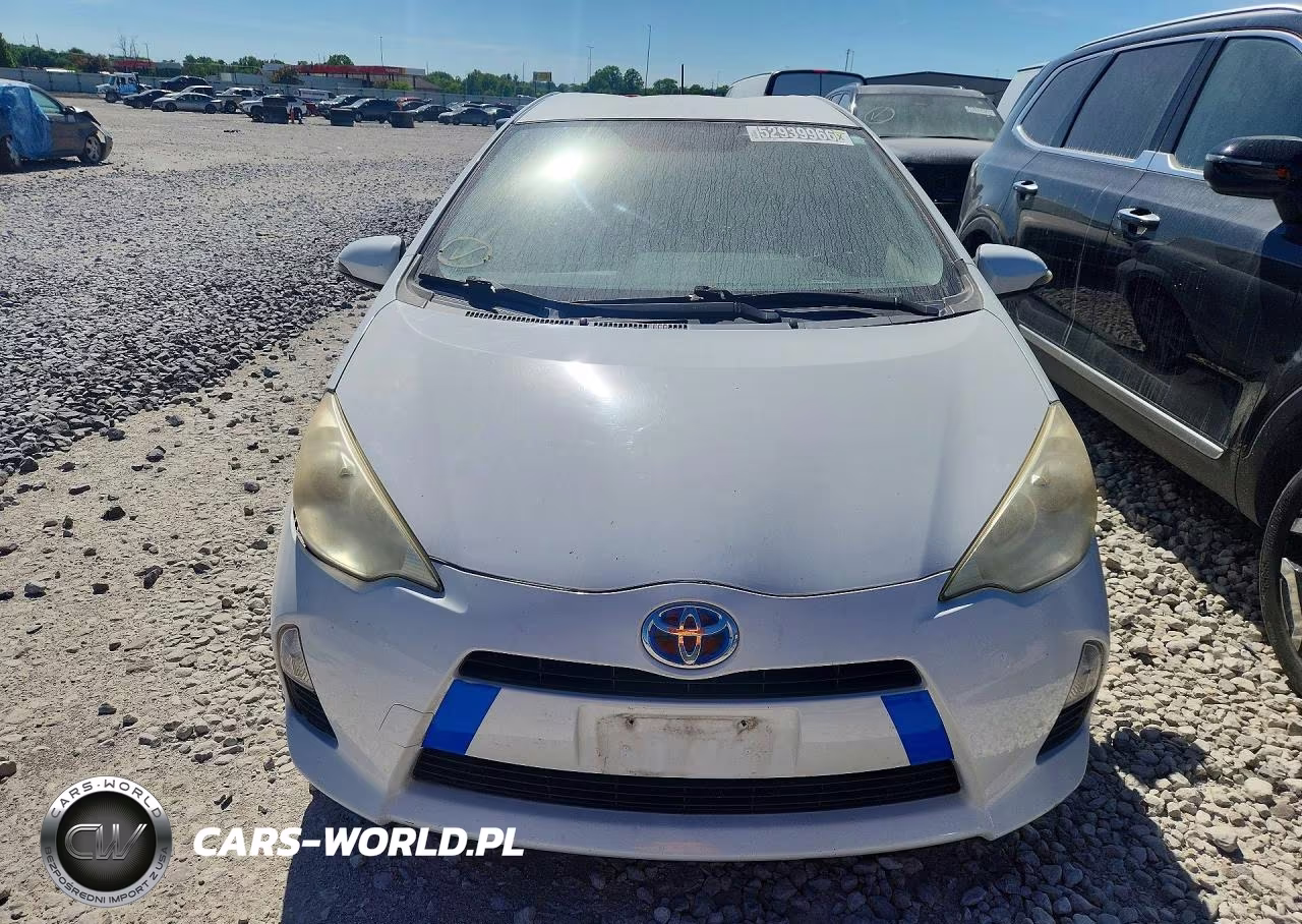 2012 Toyota Prius C Three VIN:JTDKDTB34C1524286 - 5
