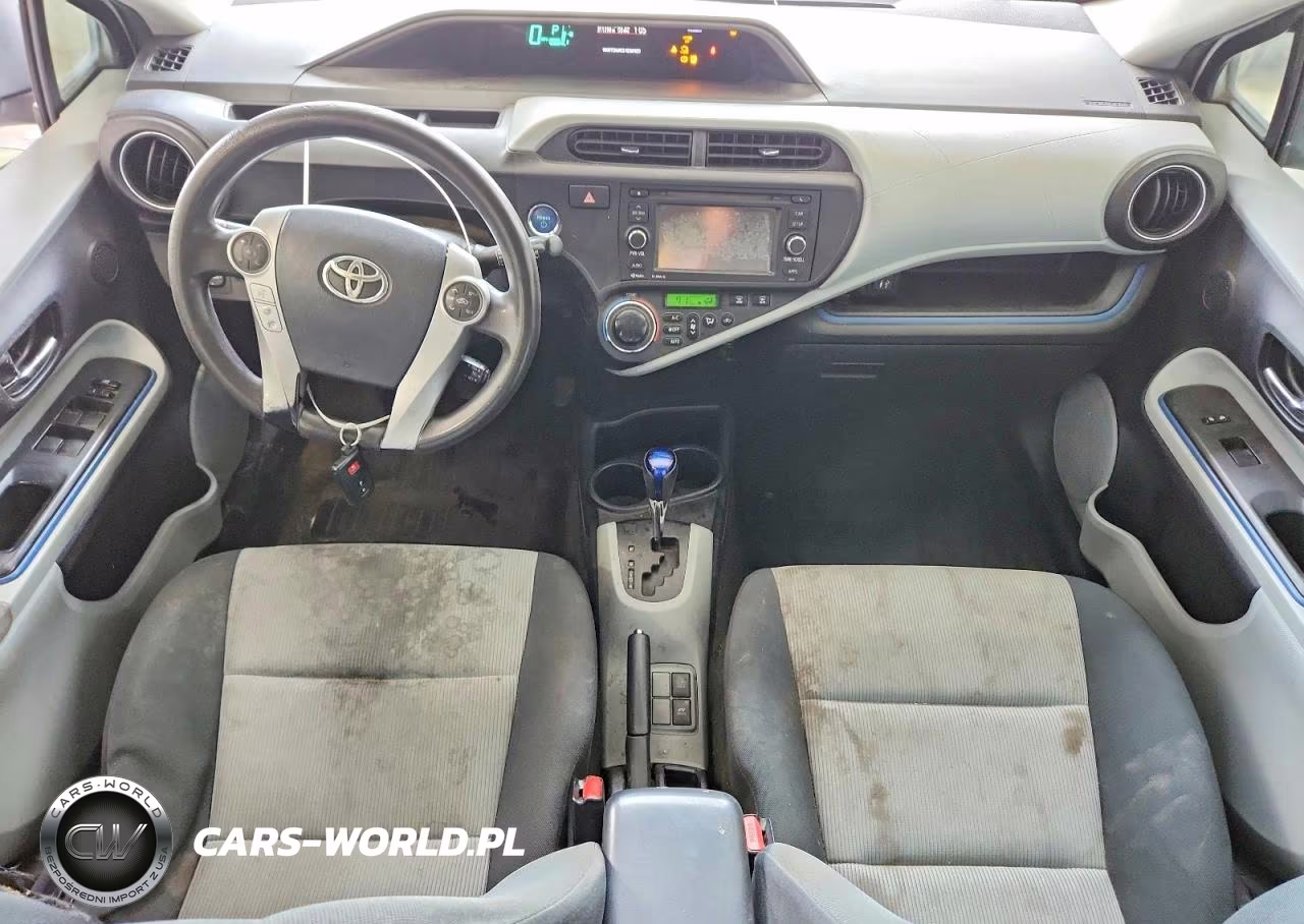 2012 Toyota Prius C Three VIN:JTDKDTB34C1524286 - 8