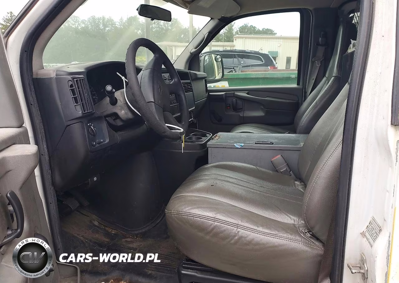 2007 Chev Express G2500 VIN:1GCGG25V971105036 - 7