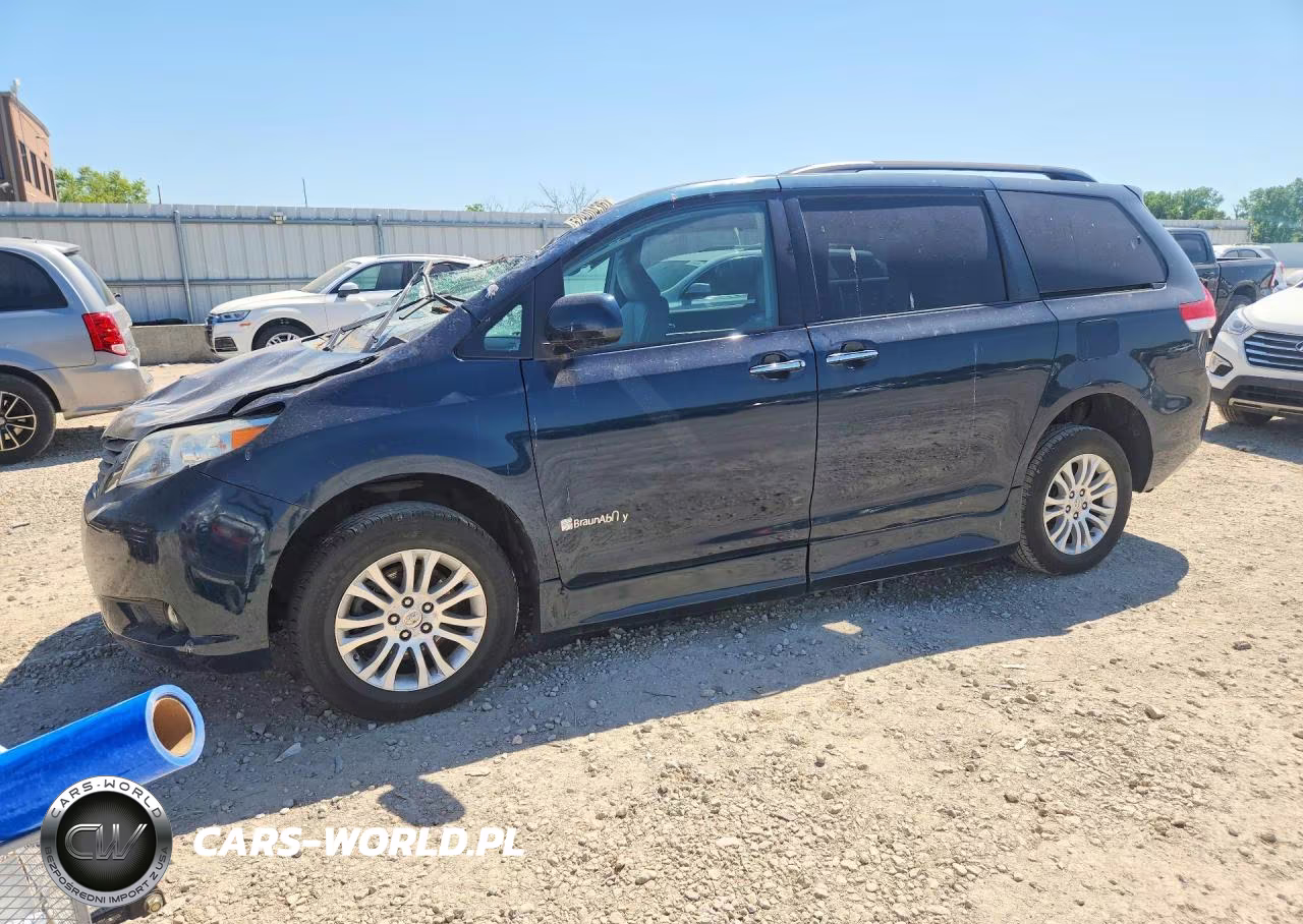 2011 Toyota Sienna Xle 8-Passenger – zdjęcie 1 z 13