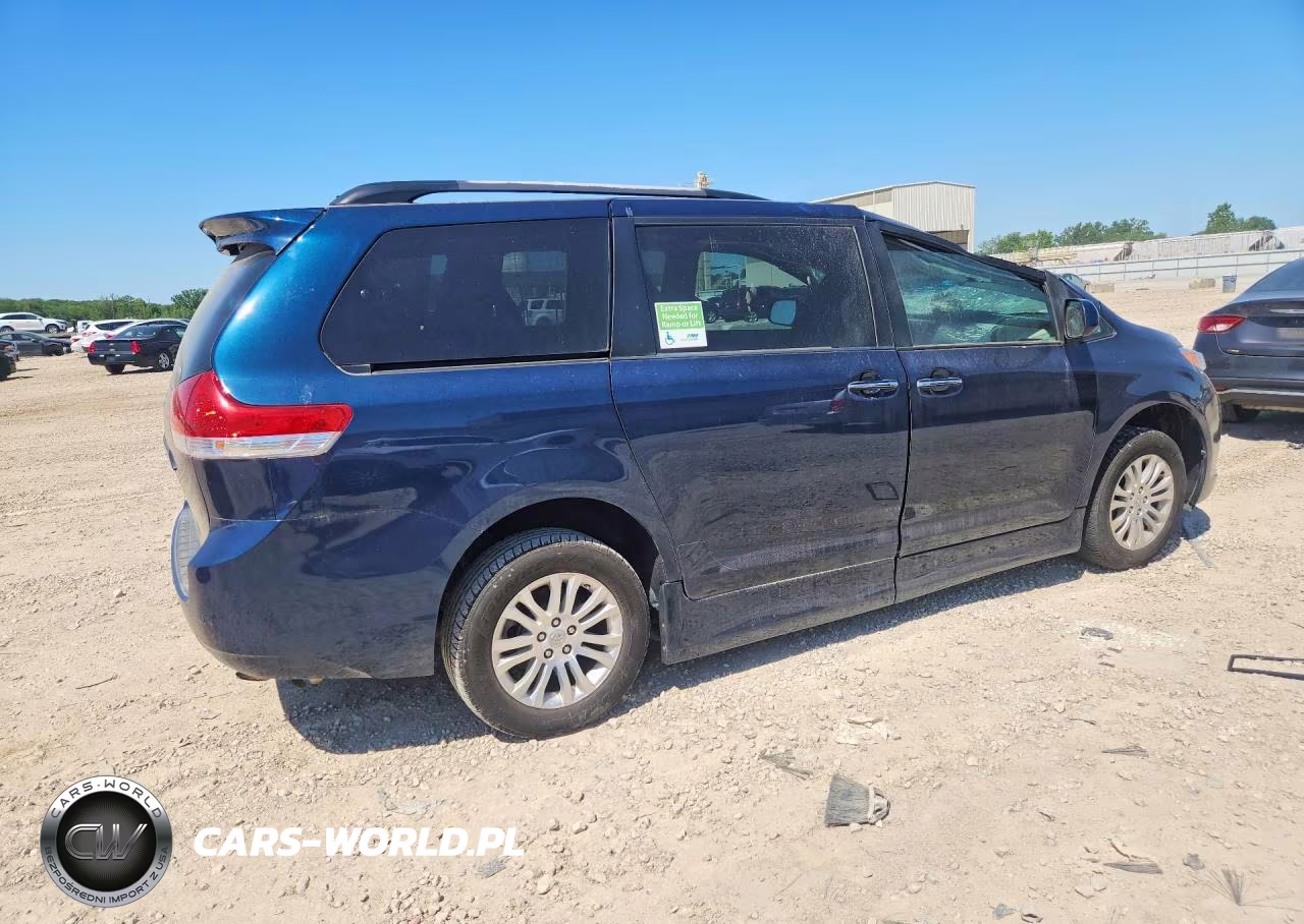 2011 Toyota Sienna Xle 8-Passenger VIN:5TDYK3DC9BS146271 - 3