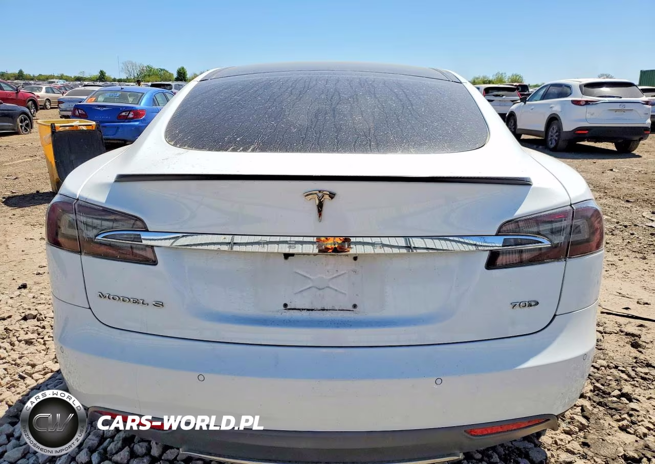 2015 Tesla Model S 70D VIN:5YJSA1S29FF084890 - 6