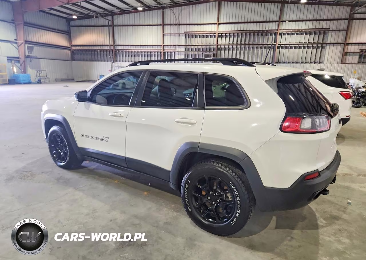 2022 Jeep Cherokee Latitude VIN:1C4PJMCX9ND550633 - 2