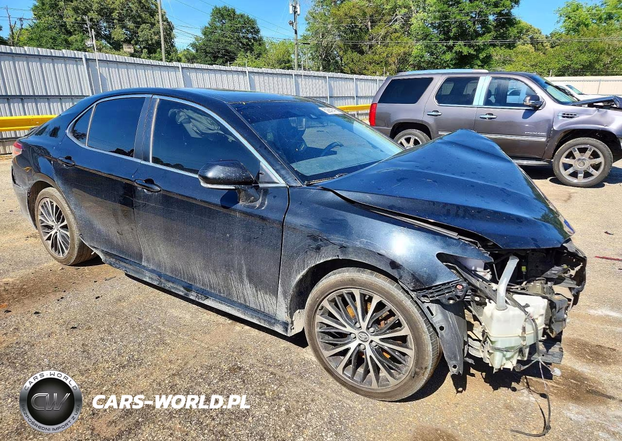 2018 Toyota Camry Se VIN:JTNB11HKXJ3028059 - 4