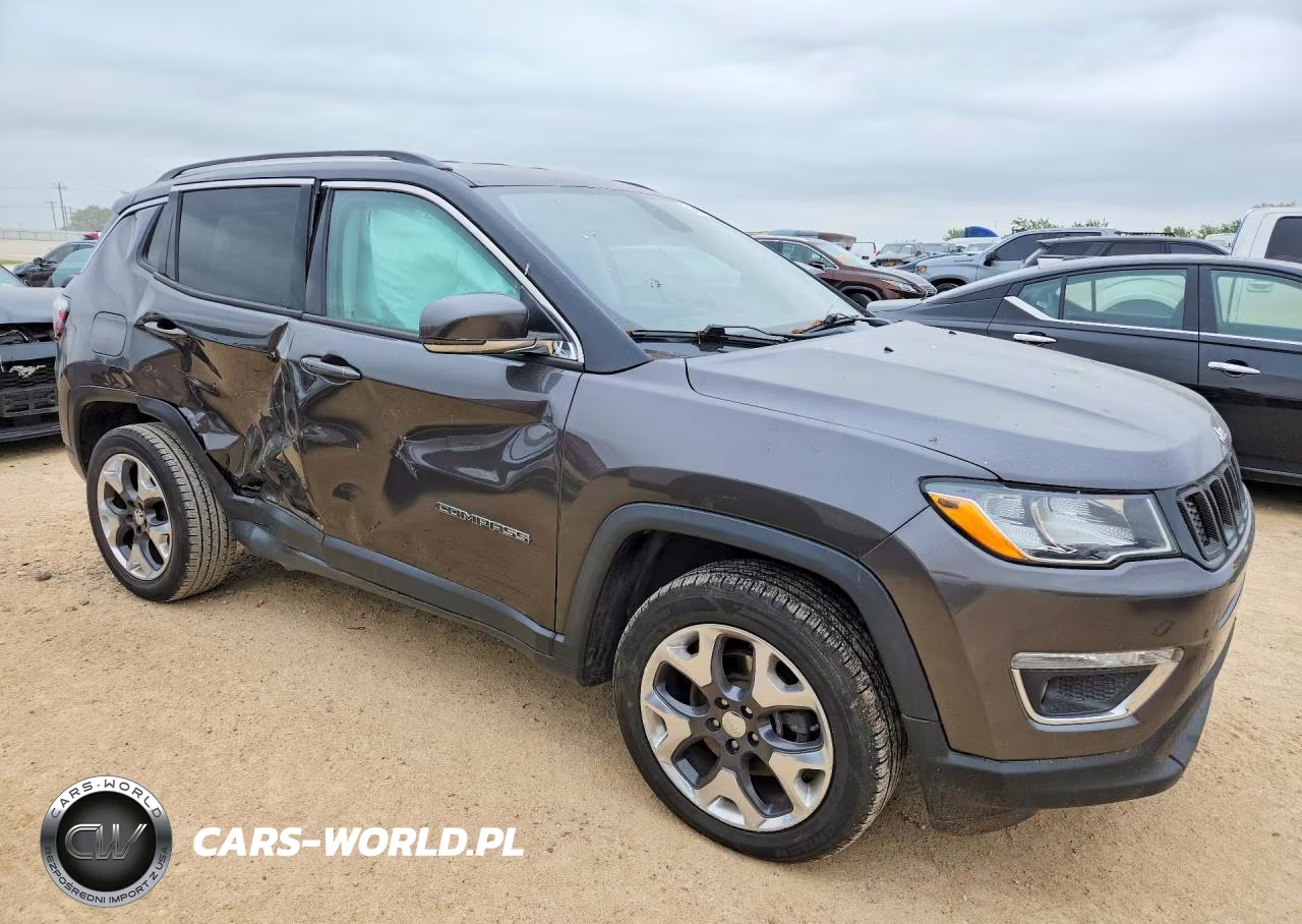 2018 Jeep Compass Limited VIN:3C4NJDCB3JT457882 - 4