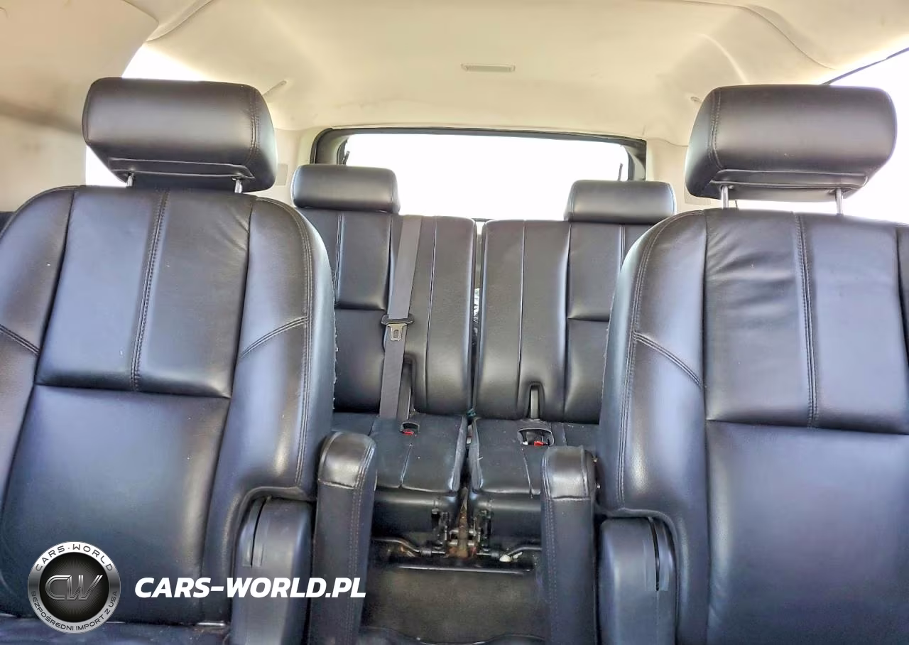 2010 Chevrolet Suburban K1500 Lt VIN:1GNUKJE31AR140776 - 10