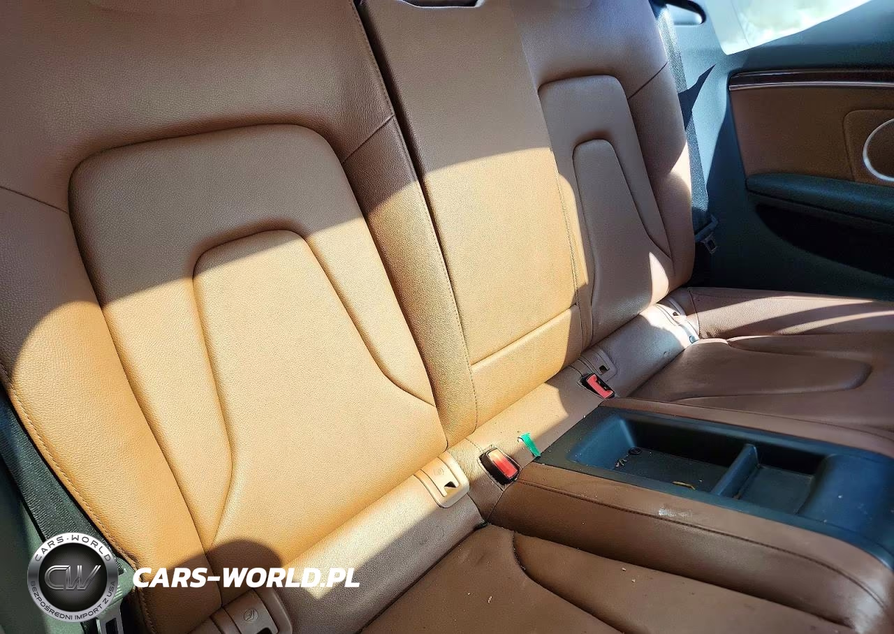 2012 Audi A5 Premium Plus VIN:WAULFAFR3CA037076 - 10