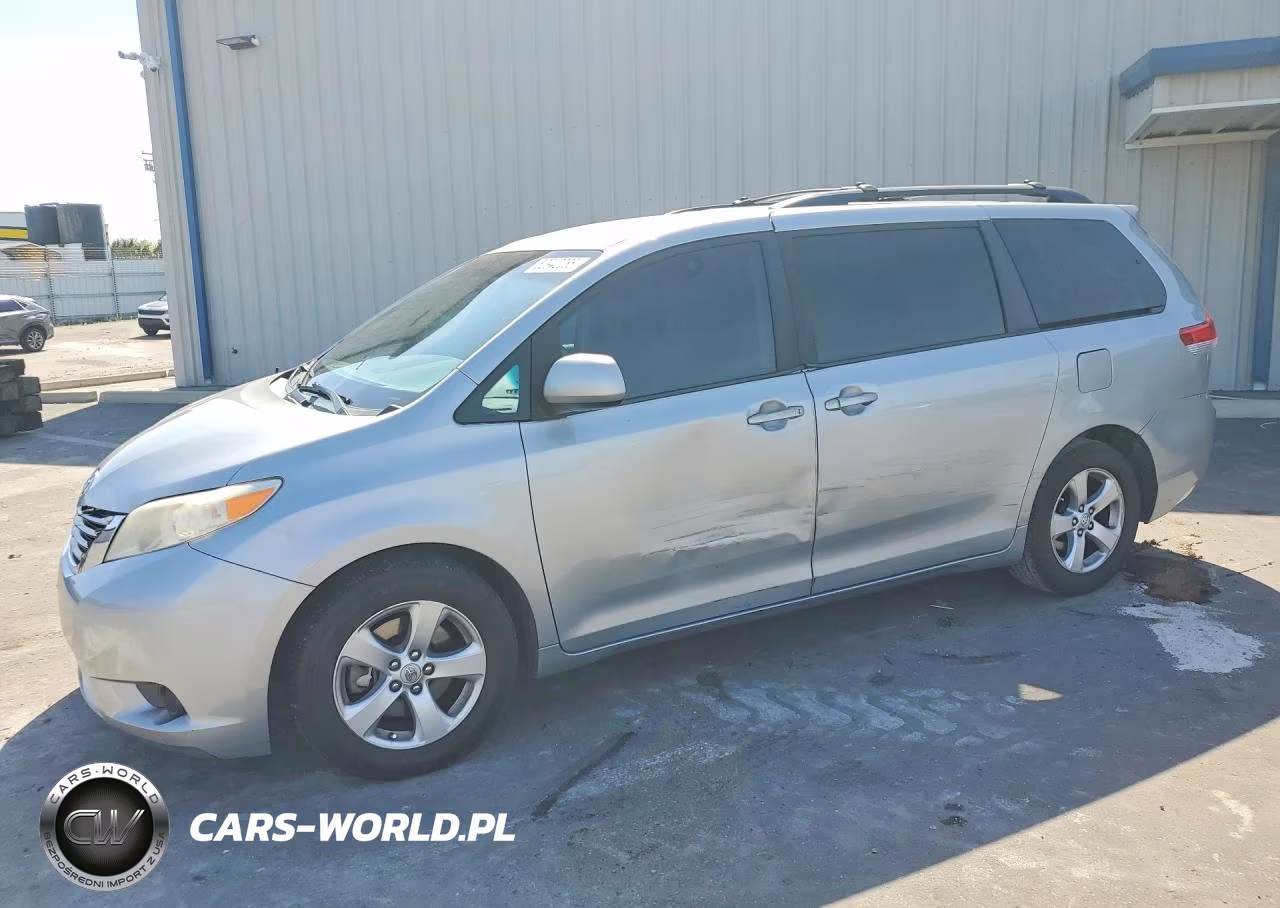 2014 Toyota Sienna Le