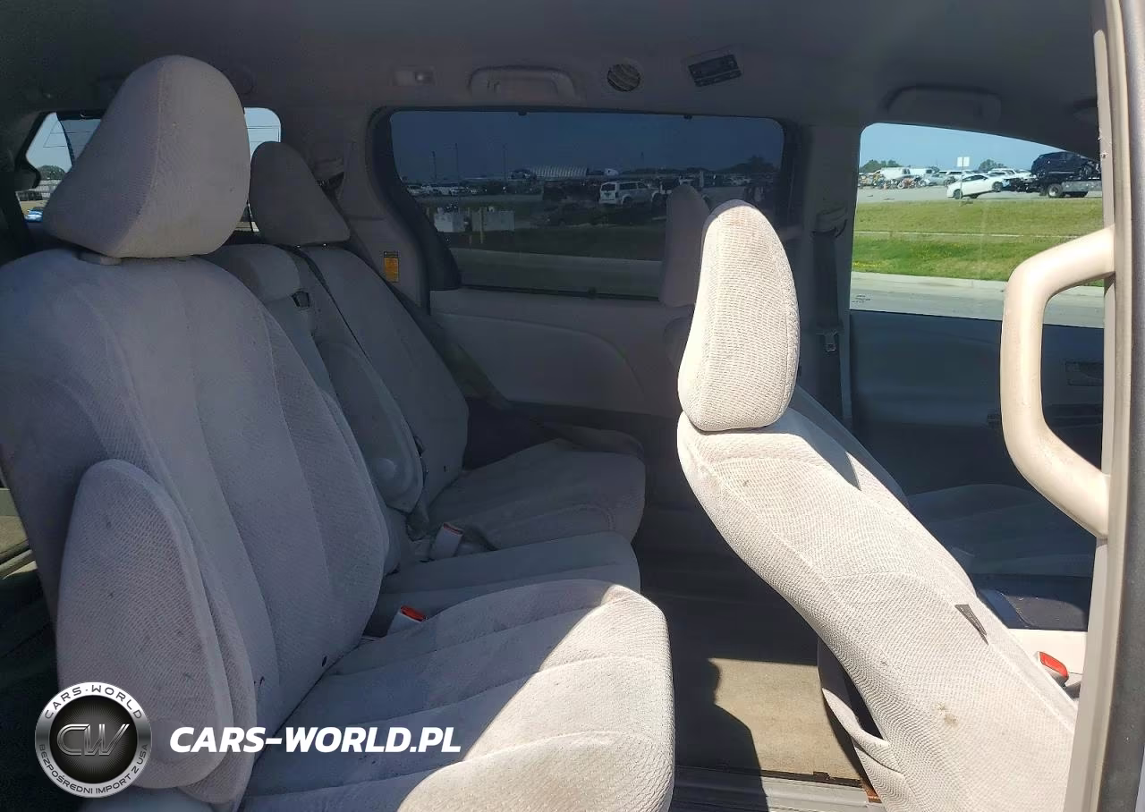 2014 Toyota Sienna Le VIN:5TDKK3DC3ES451341 - 11
