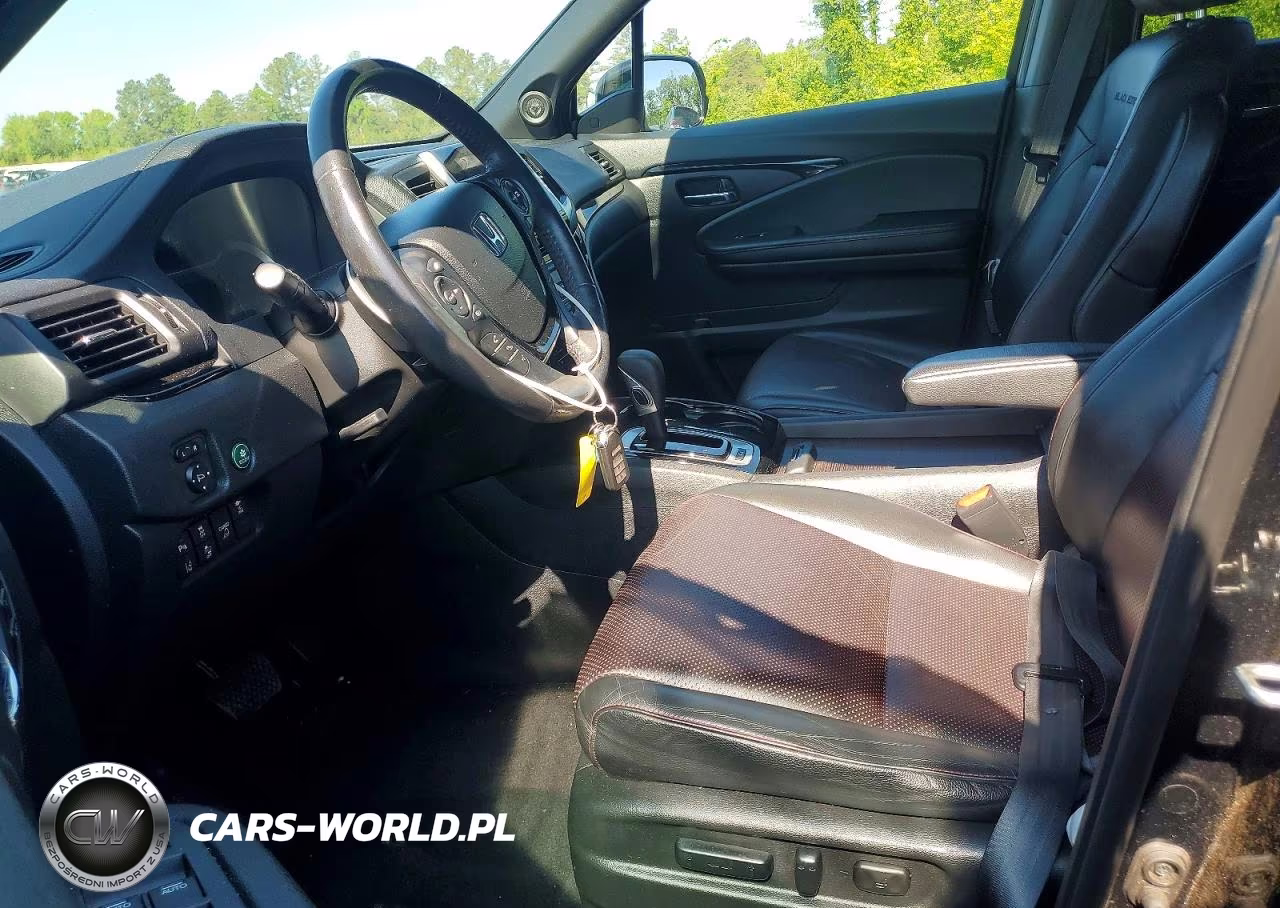 2018 Honda Ridgeline Black Edition VIN:5FPYK3F82JB012673 - 7