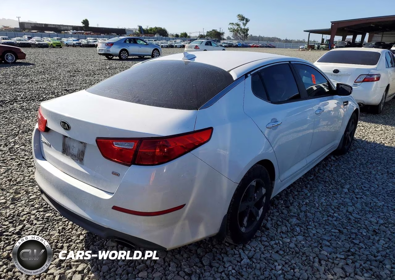 2015 Kia Optima Lx VIN:5XXGM4A78FG410607 - 3