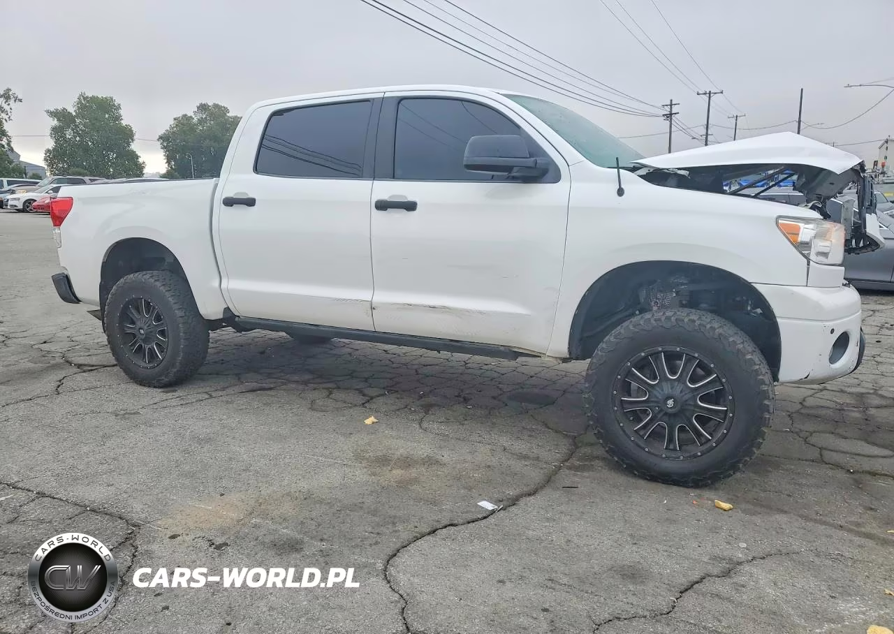 2013 Toyota Tundra Crewmax Sr5 VIN:5TFDY5F12DX308615 - 4