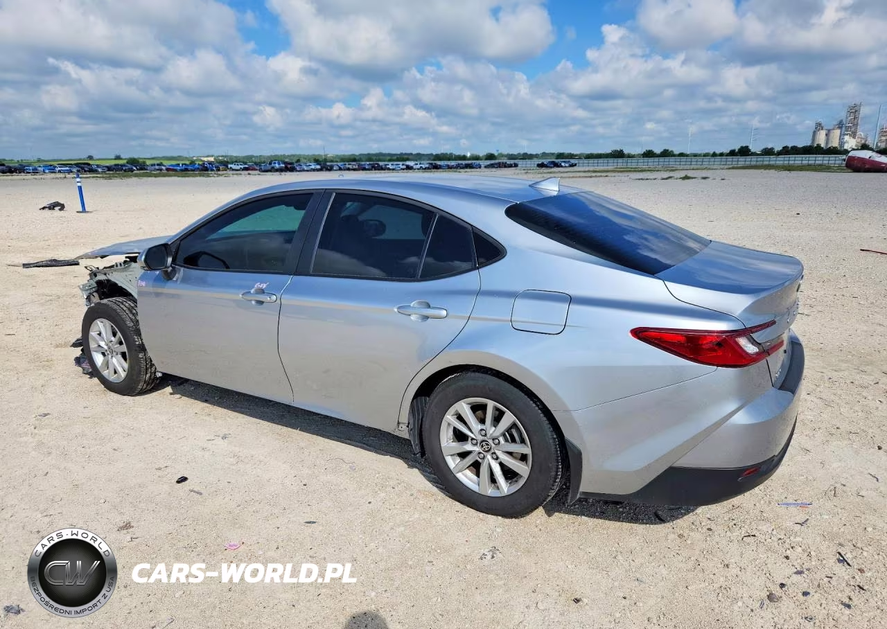 2025 Toyota Camry Le VIN:4T1DAACK2SU638517 - 2
