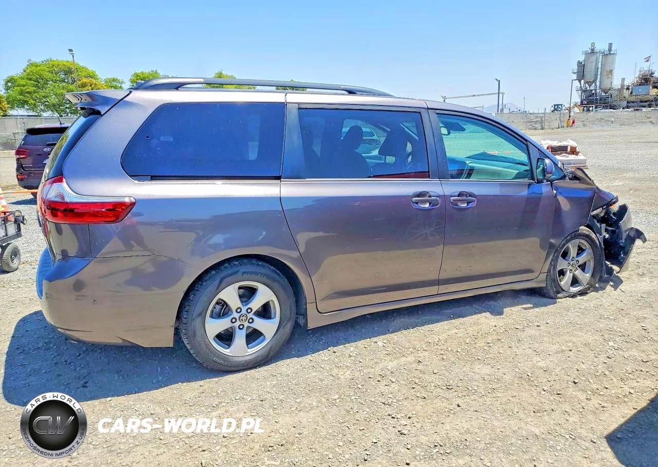 2020 Toyota Sienna Le VIN:5TDKZ3DC6LS065456 - 3