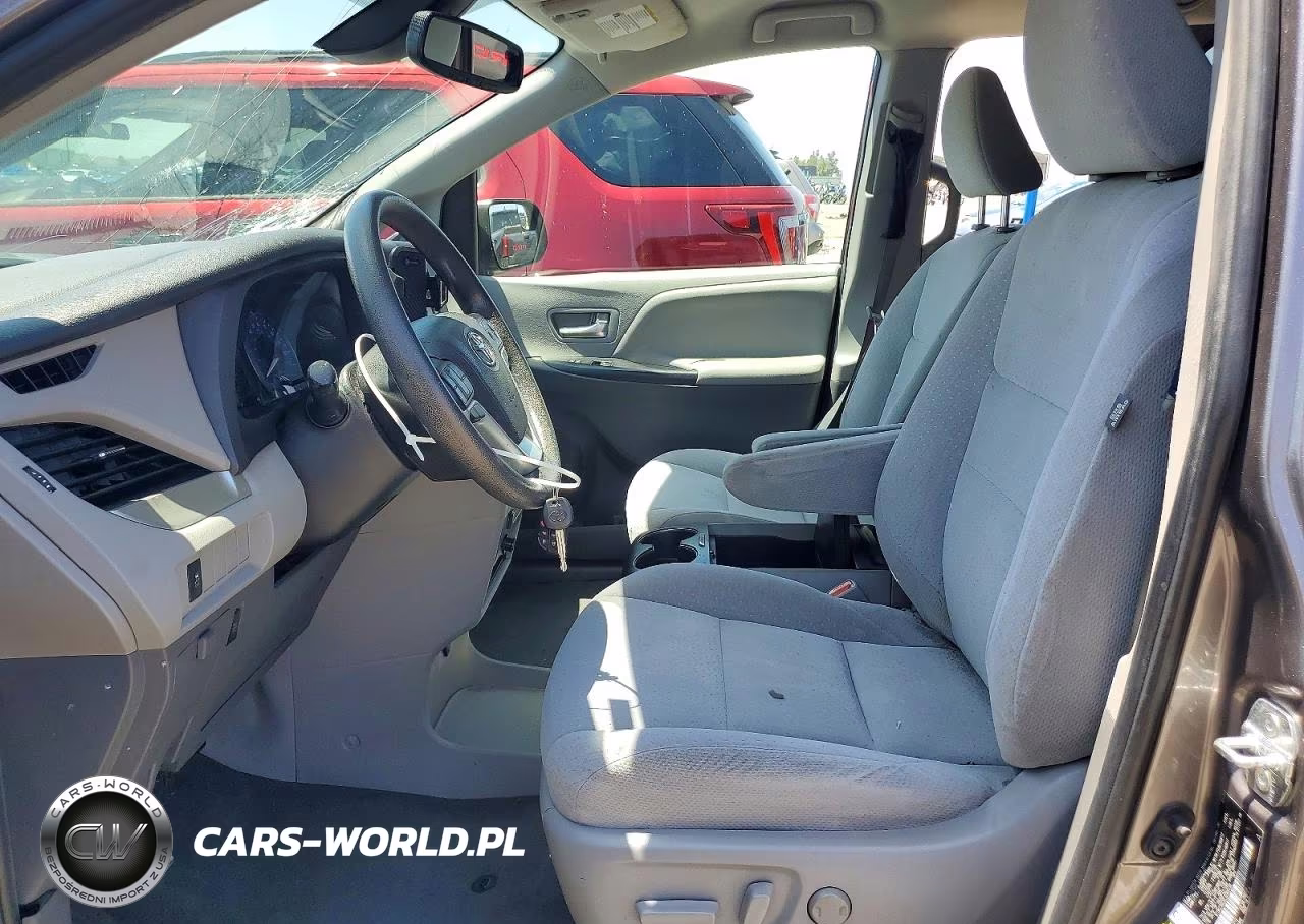 2020 Toyota Sienna Le VIN:5TDKZ3DC6LS065456 - 7