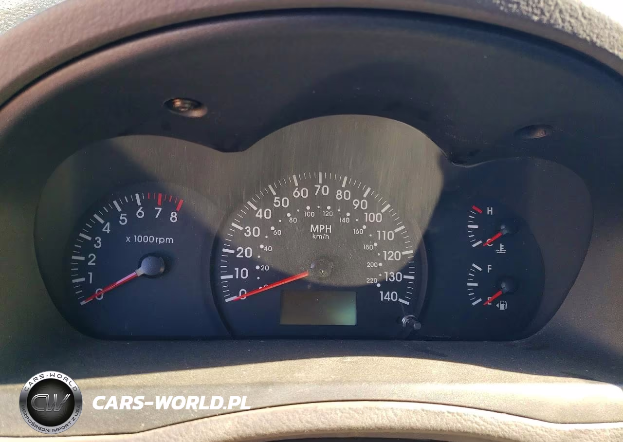 2004 Kia Spectra Lx VIN:KNAFE121645035798 - 9