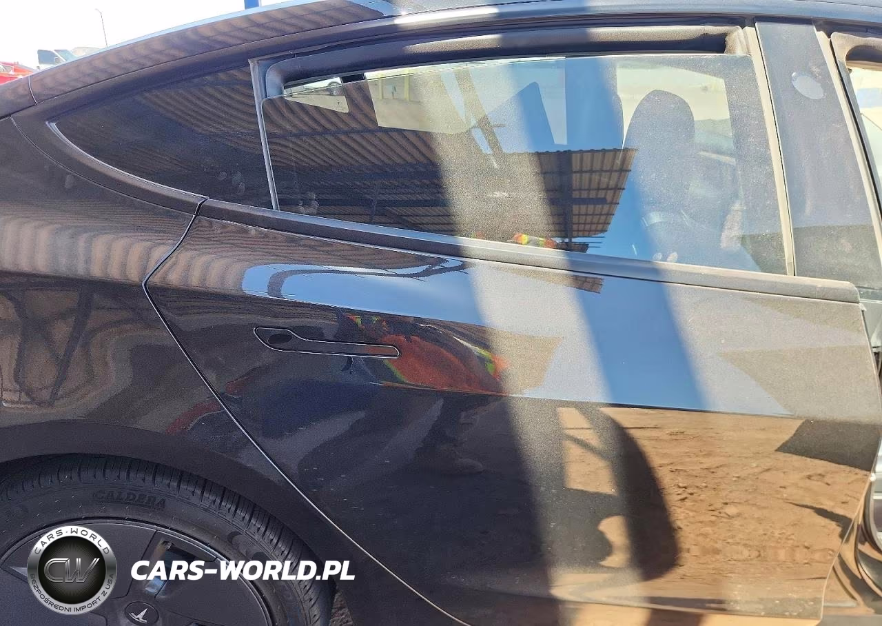 2023 Tesla Model 3 VIN:5YJ3E1EA4PF476561 - 10