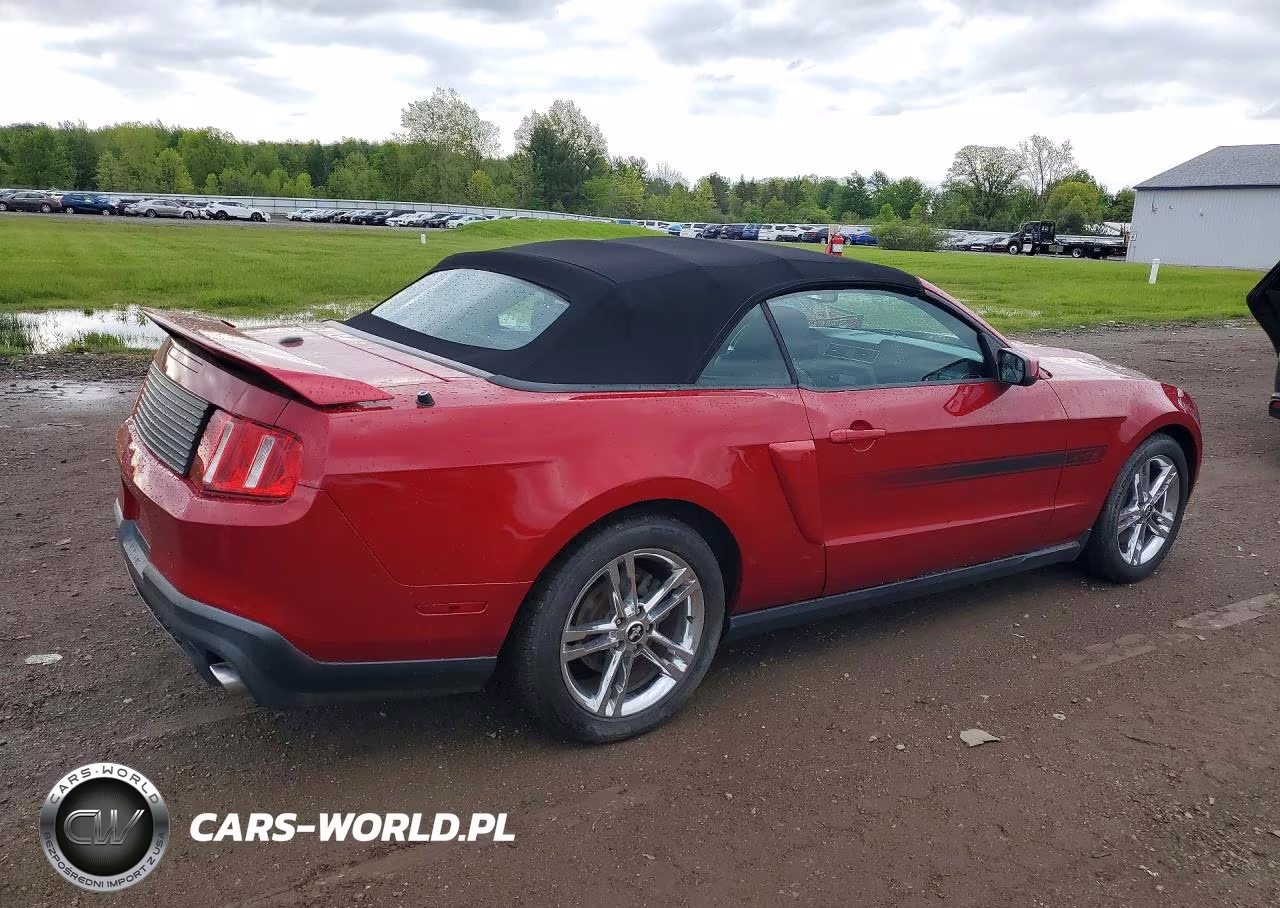 2011 Ford Mustang V6 VIN:1ZVBP8FF4B5101818 - 3