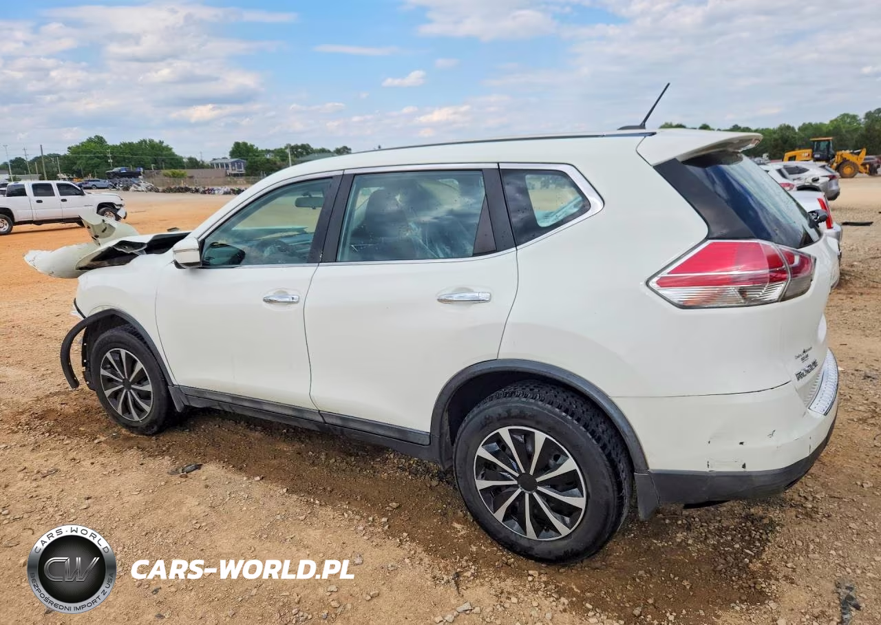 2015 Nissan Rogue S VIN:5N1AT2MV7FC835755 - 2