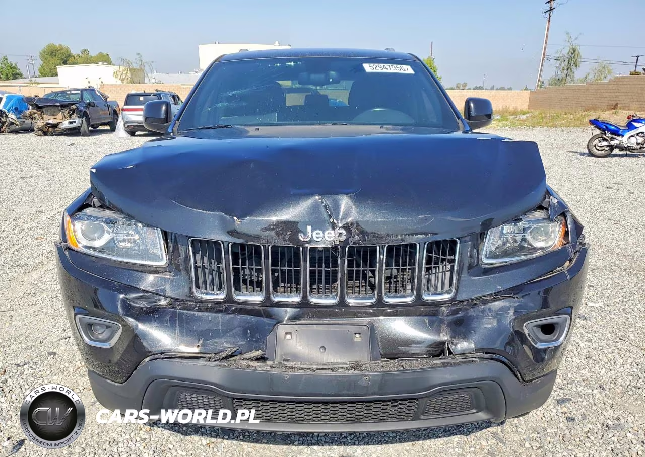 2015 Jeep Grand Cherokee Laredo VIN:1C4RJEAG7FC808463 - 5