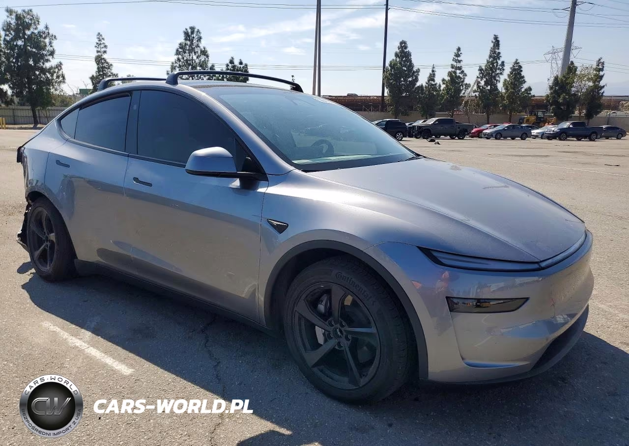 2026 Tesla Model Y VIN:7SAYGDEDXTF406393 - 4