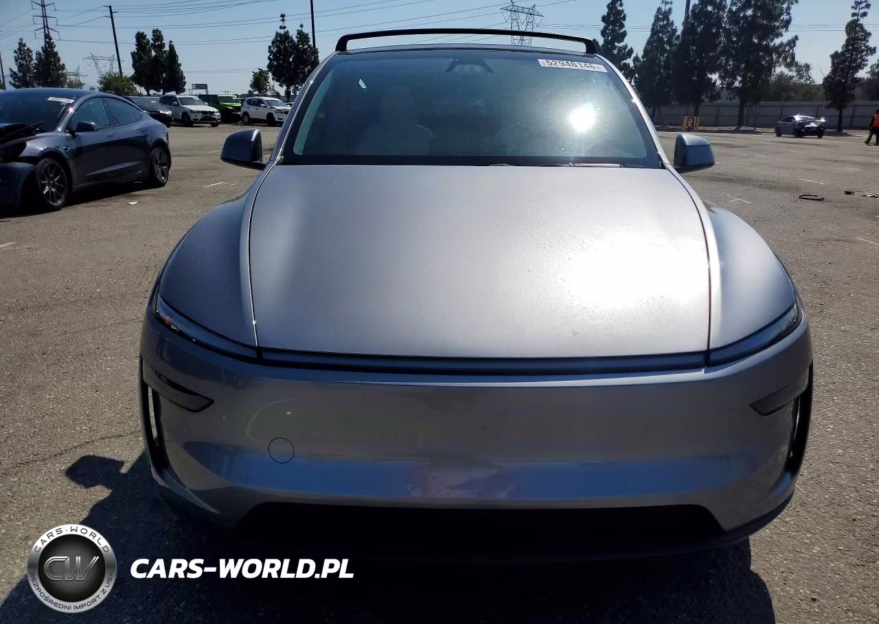 2026 Tesla Model Y VIN:7SAYGDEDXTF406393 - 5