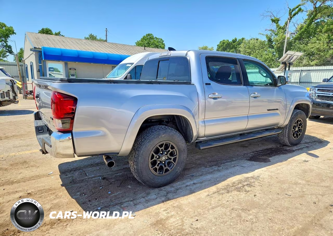 2020 Toyota Tacoma Sr5 V6 VIN:3TMCZ5AN1LM363547 - 3