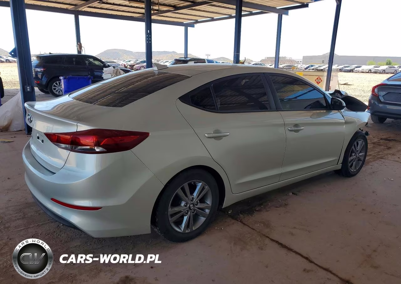 2017 Hyundai Elantra Se VIN:5NPD84LFXHH120775 - 3