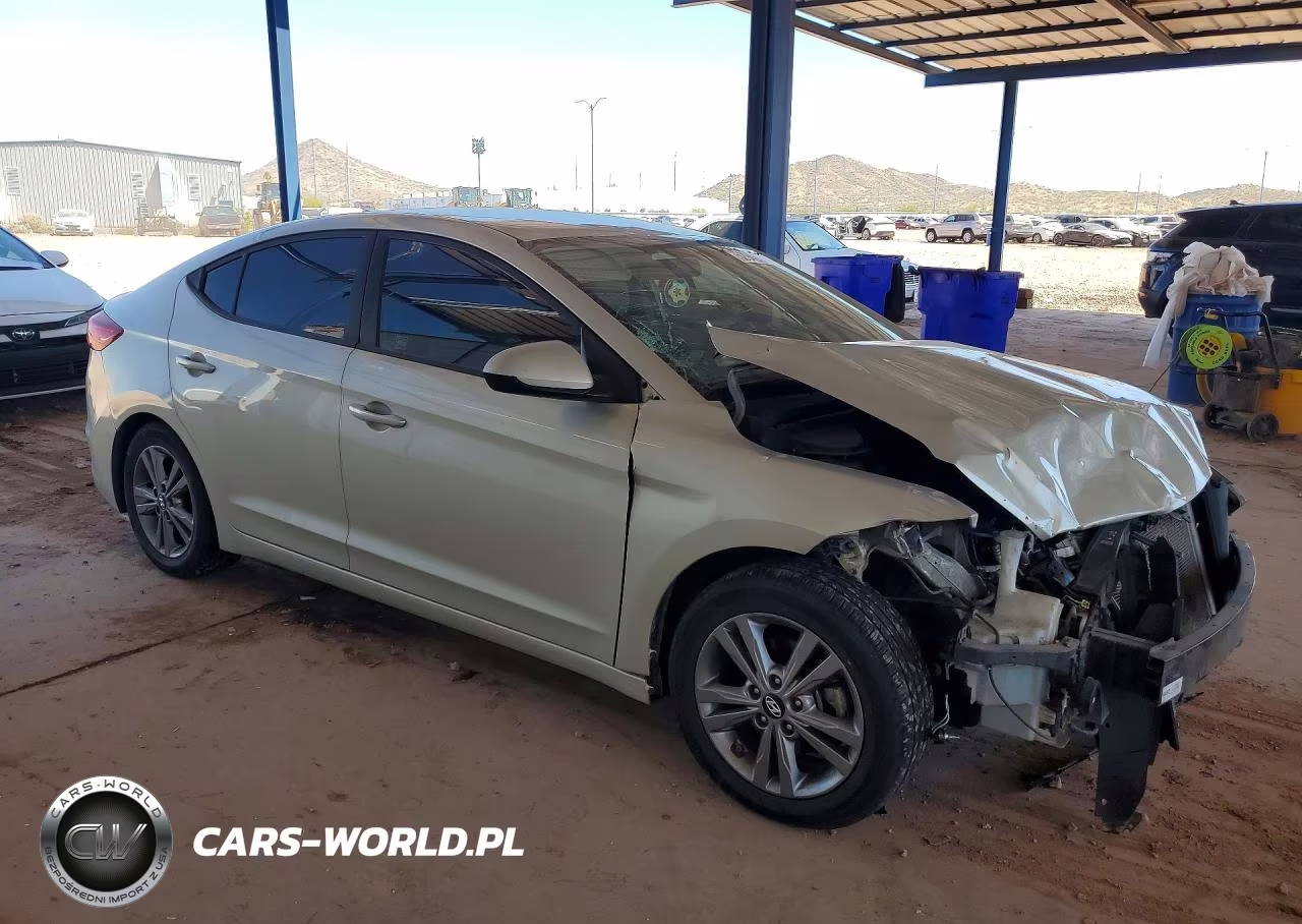 2017 Hyundai Elantra Se VIN:5NPD84LFXHH120775 - 4