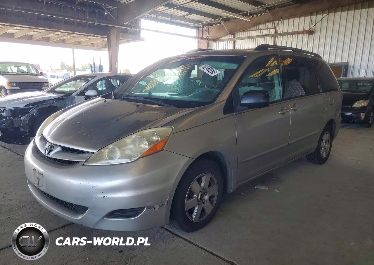 2008 Toyota Sienna Le 8-Passenger