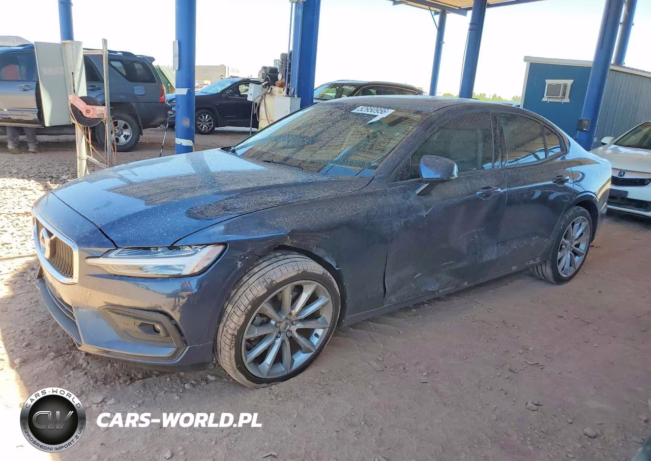 2021 Volvo S60 T5 Momentum