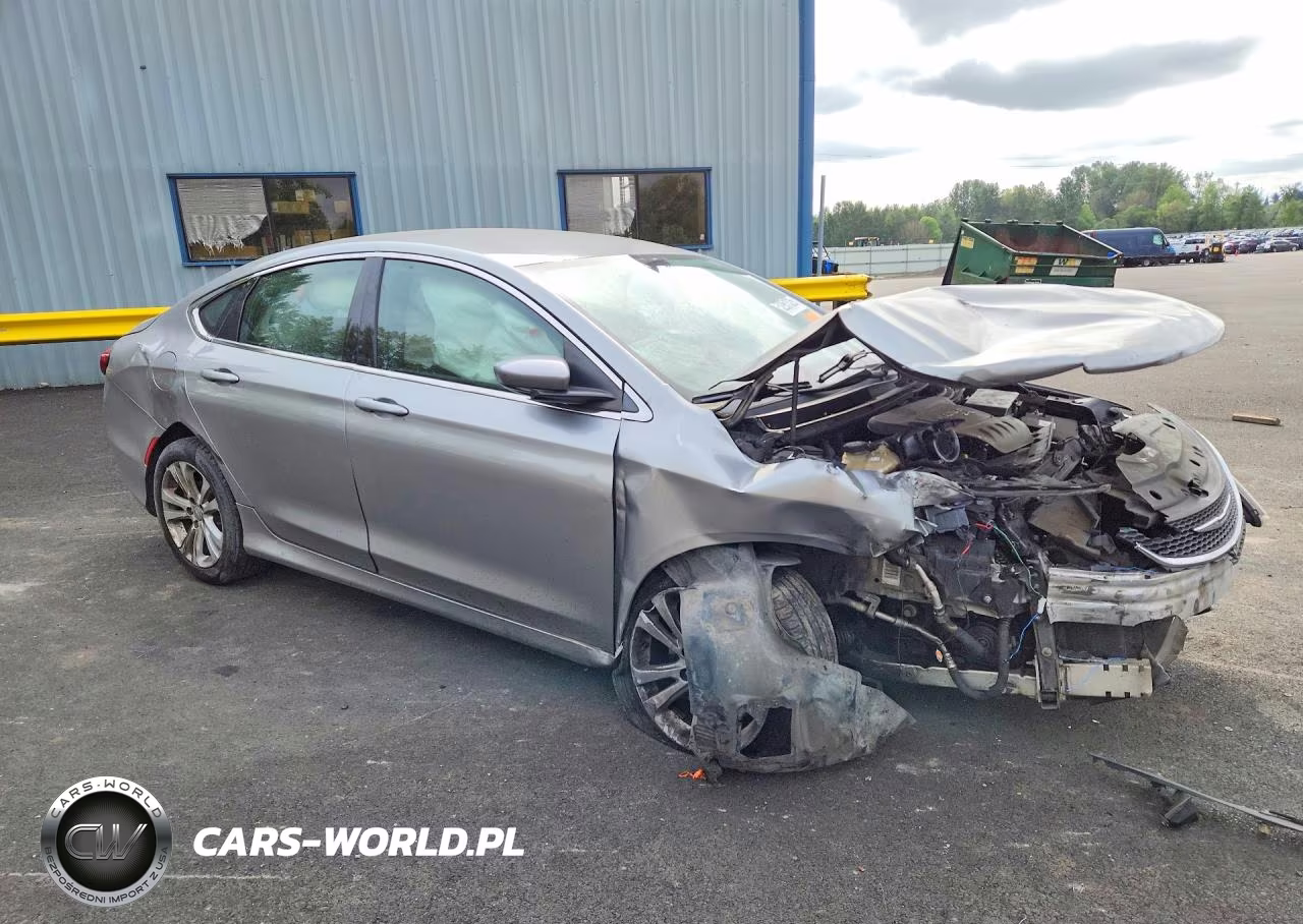 2015 Chrysler 200 Limited VIN:1C3CCCABXFN676669 - 4
