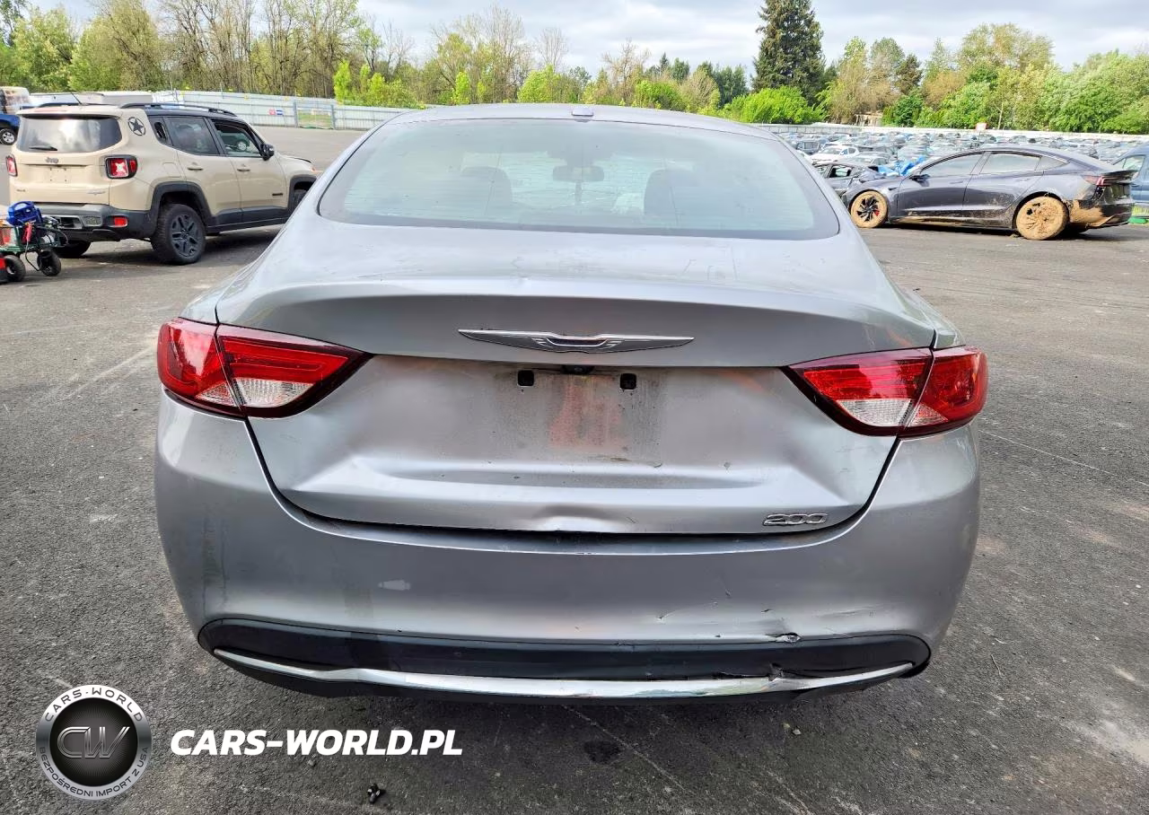 2015 Chrysler 200 Limited VIN:1C3CCCABXFN676669 - 6