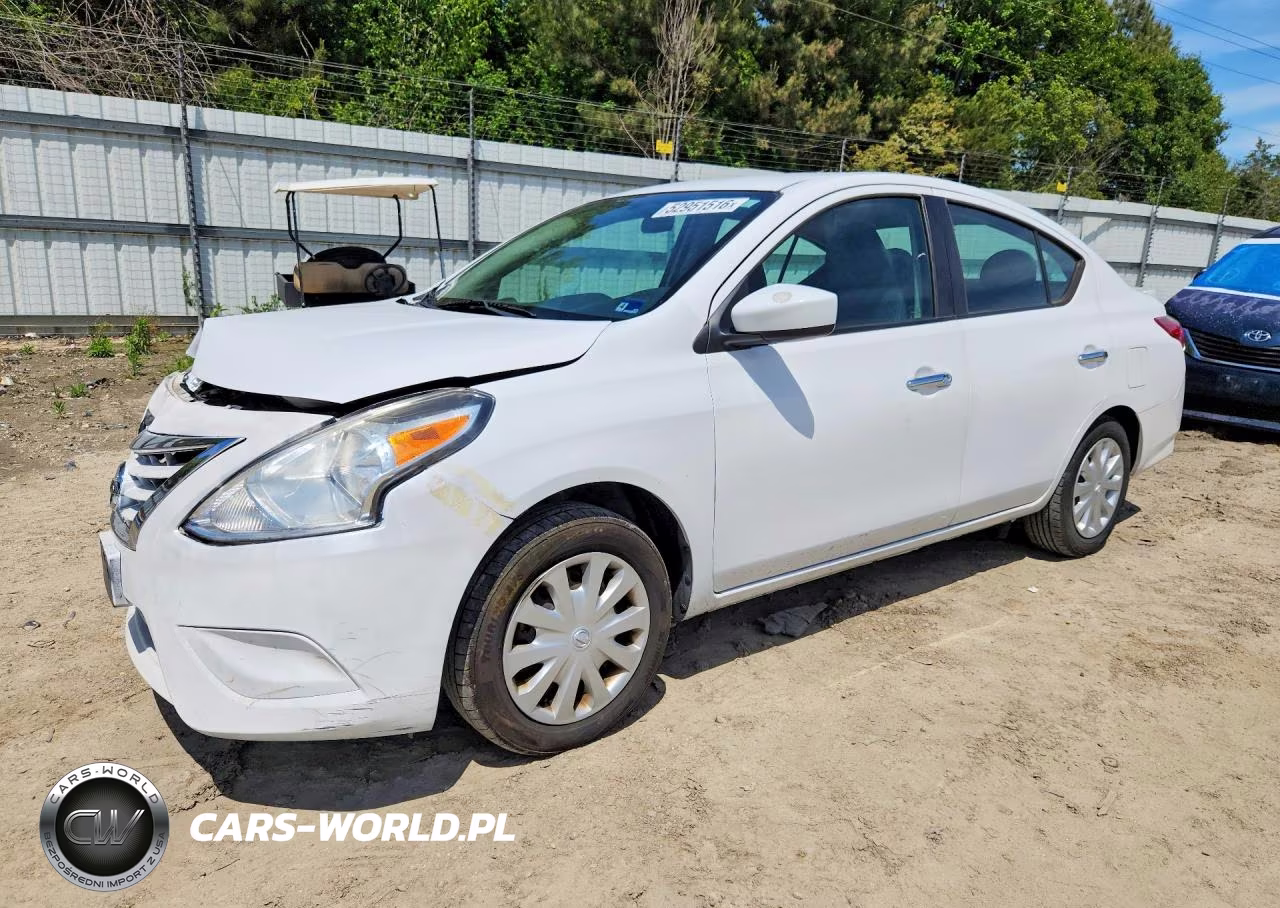2019 Nissan Versa Sv