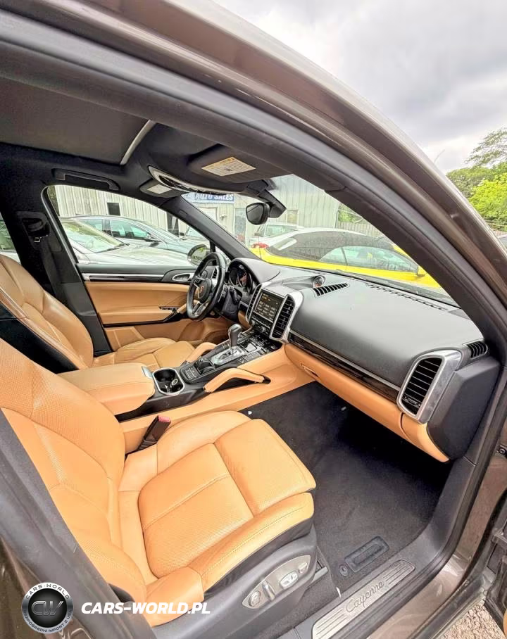 2016 Porsche Cayenne VIN:WP1AA2A20GLA00519 - 5