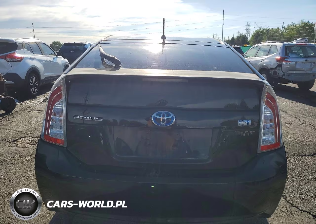 2013 Toyota Prius Two VIN:JTDKN3DU2D5593510 - 6