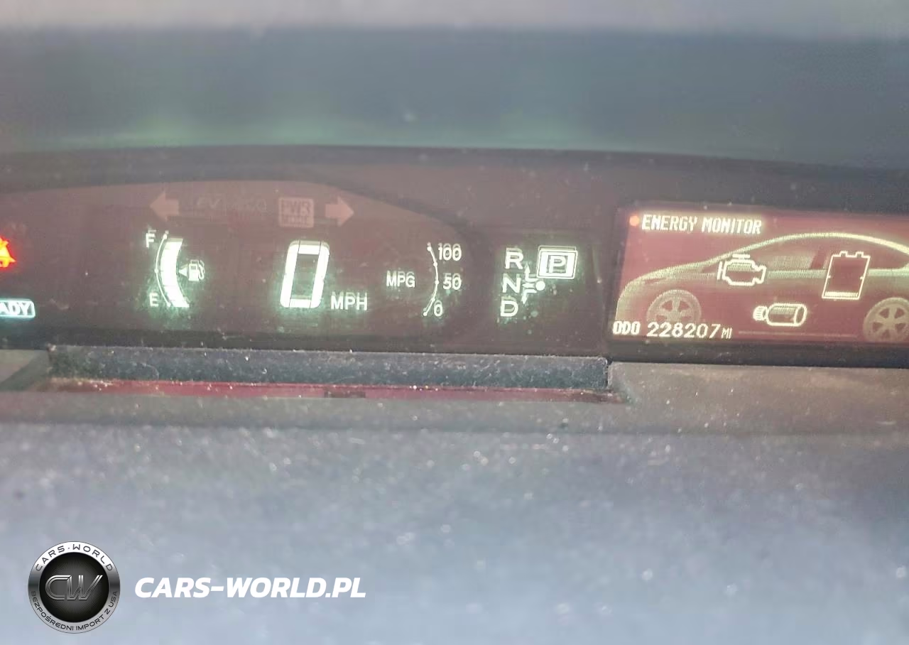 2013 Toyota Prius Two VIN:JTDKN3DU2D5593510 - 9