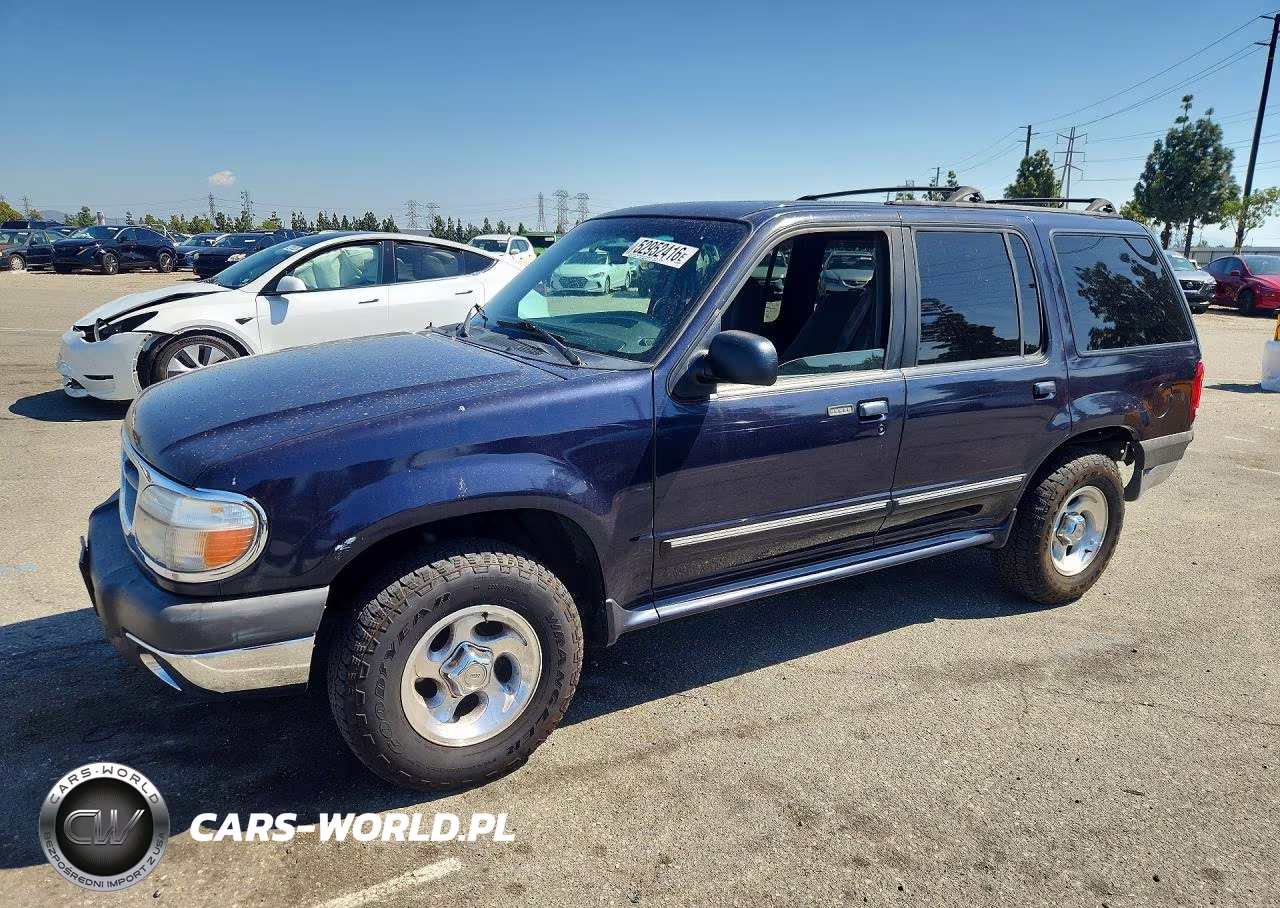 1999 Ford Explorer