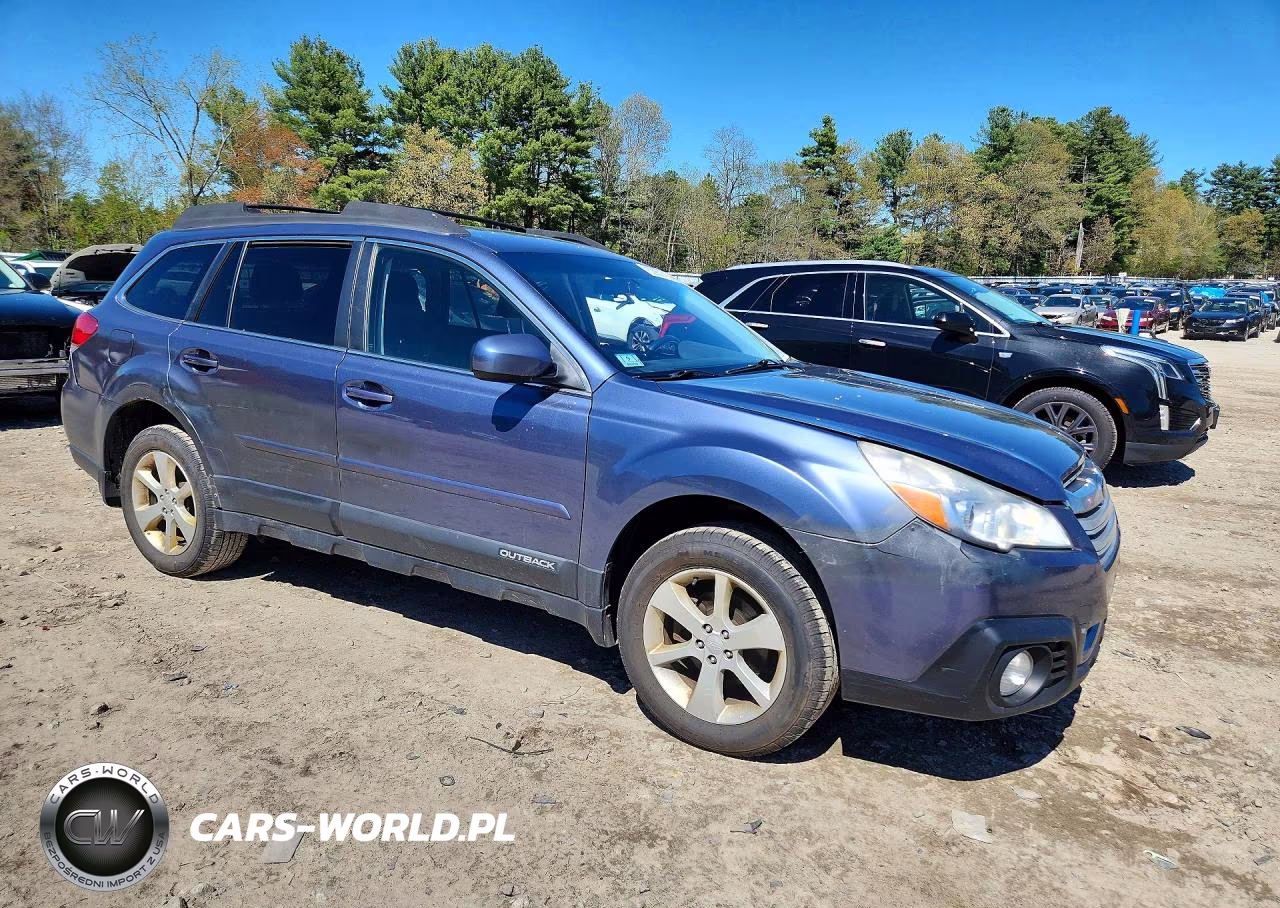 2013 Subaru Outback 2.5I Premium VIN:4S4BRBCC3D1228750 - 4