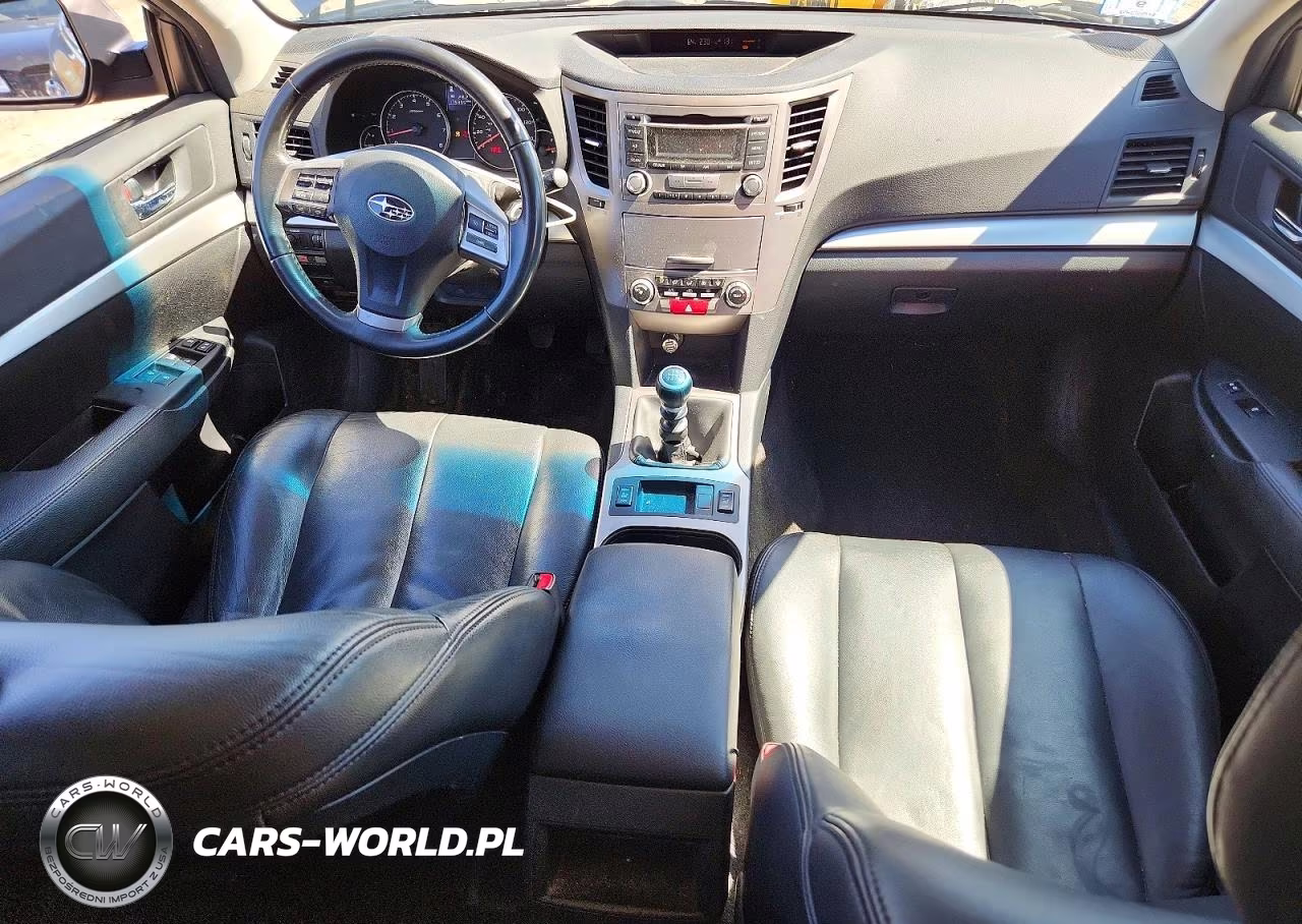 2013 Subaru Outback 2.5I Premium VIN:4S4BRBCC3D1228750 - 8