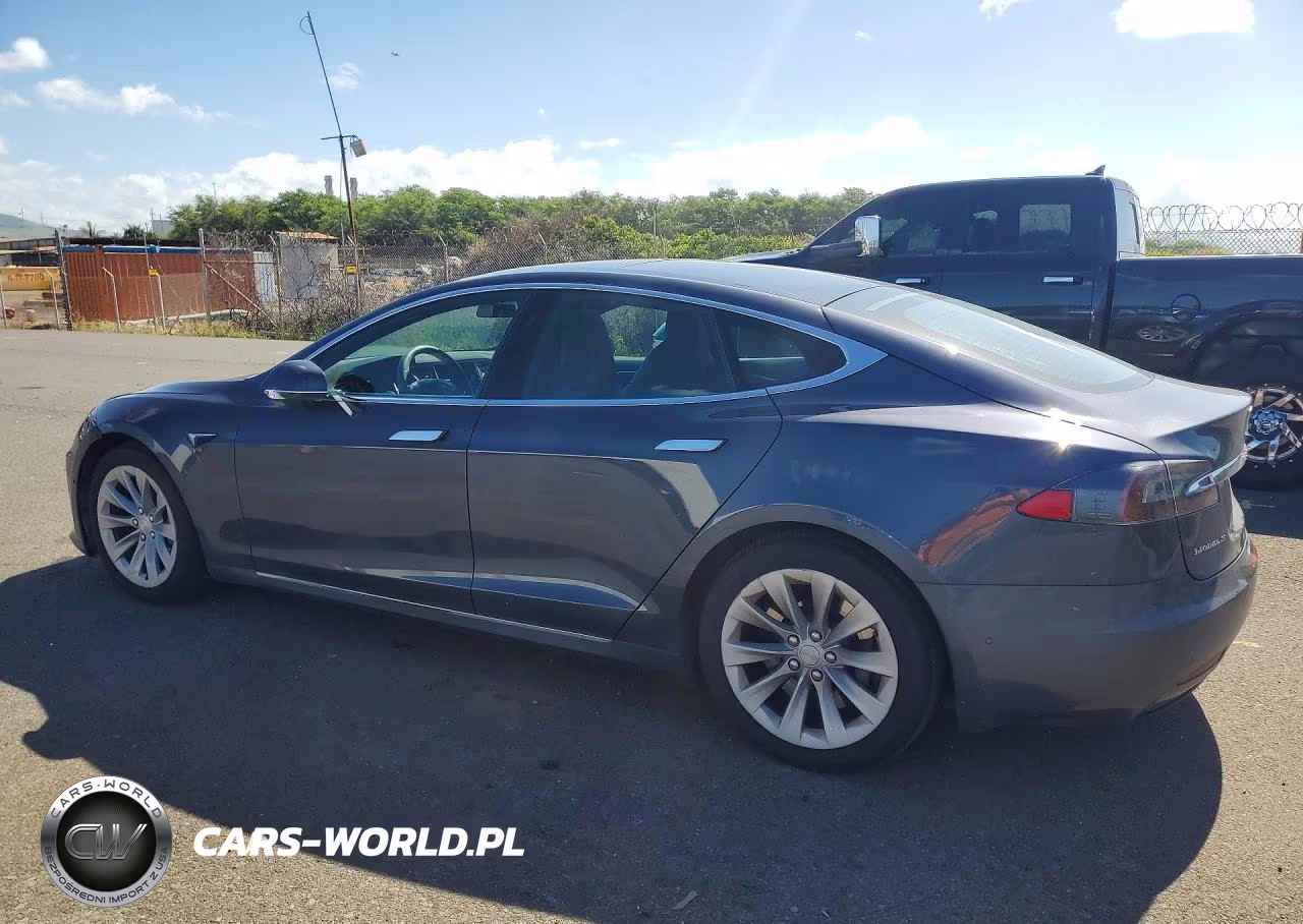 2016 Tesla Model S VIN:5YJSA1E20GF170330 - 2