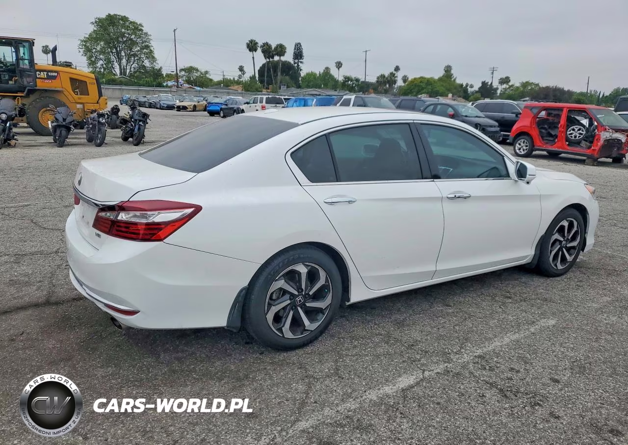 2017 Honda Accord Exl VIN:1HGCR3F83HA045099 - 3