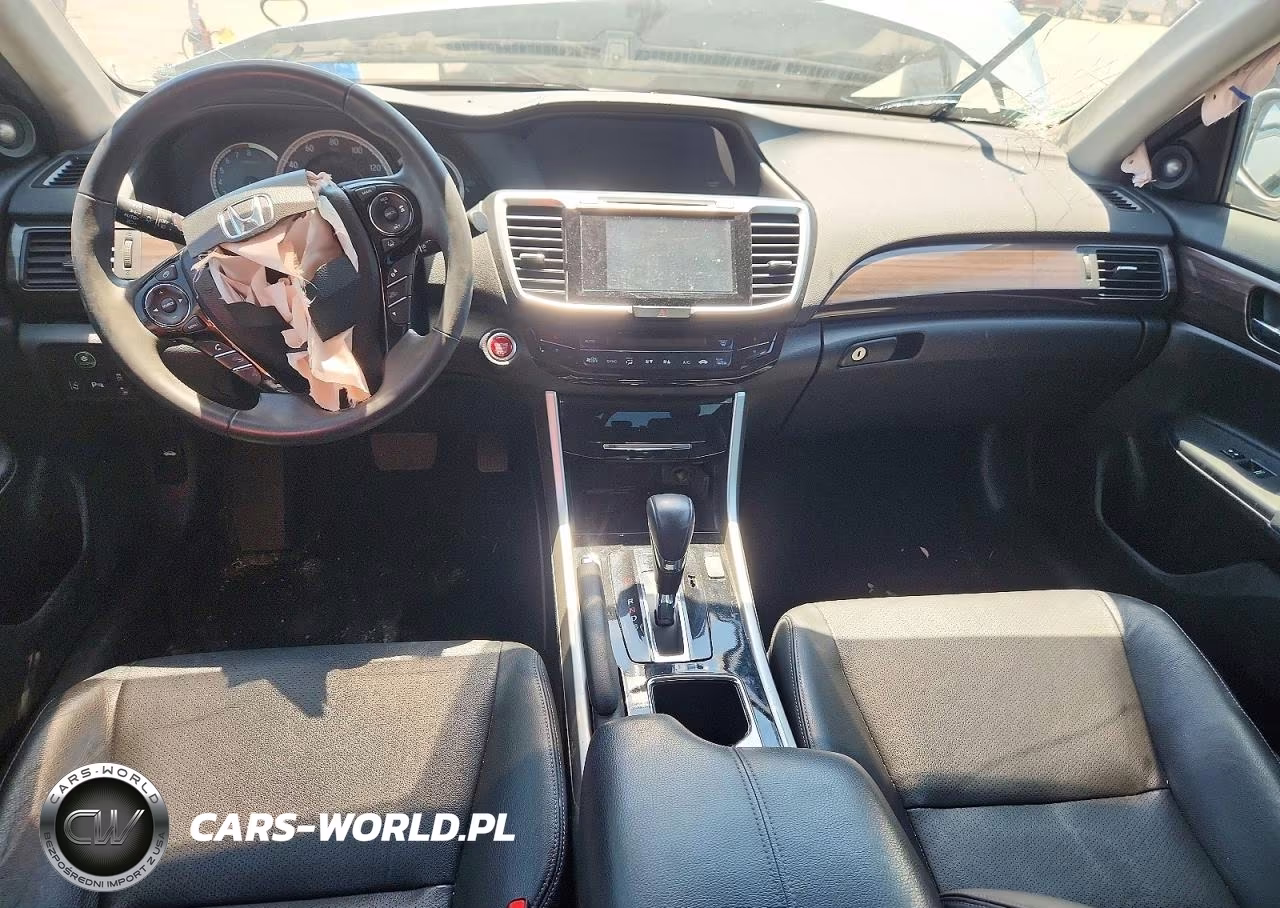 2017 Honda Accord Touring VIN:1HGCR3F97HA033644 - 8