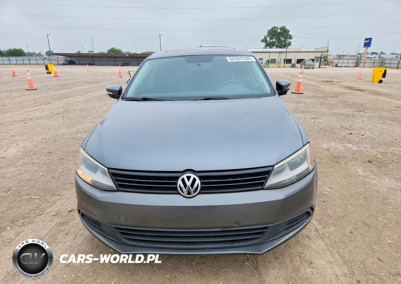 2011 Volkswagen Jetta Tdi VIN:3VWLL7AJ0BM111553 - 5