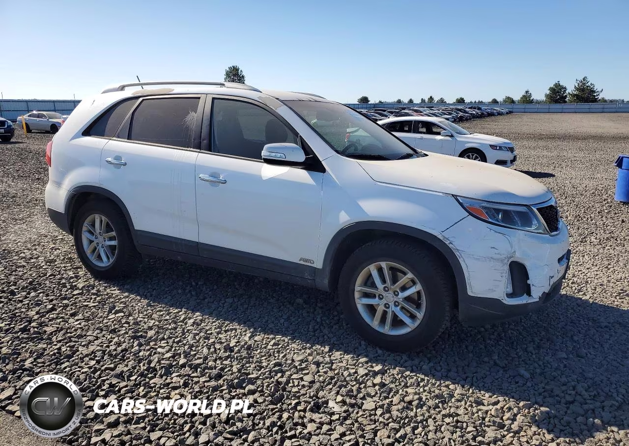 2014 Kia Sorento Lx VIN:5XYKTCA67EG465218 - 4